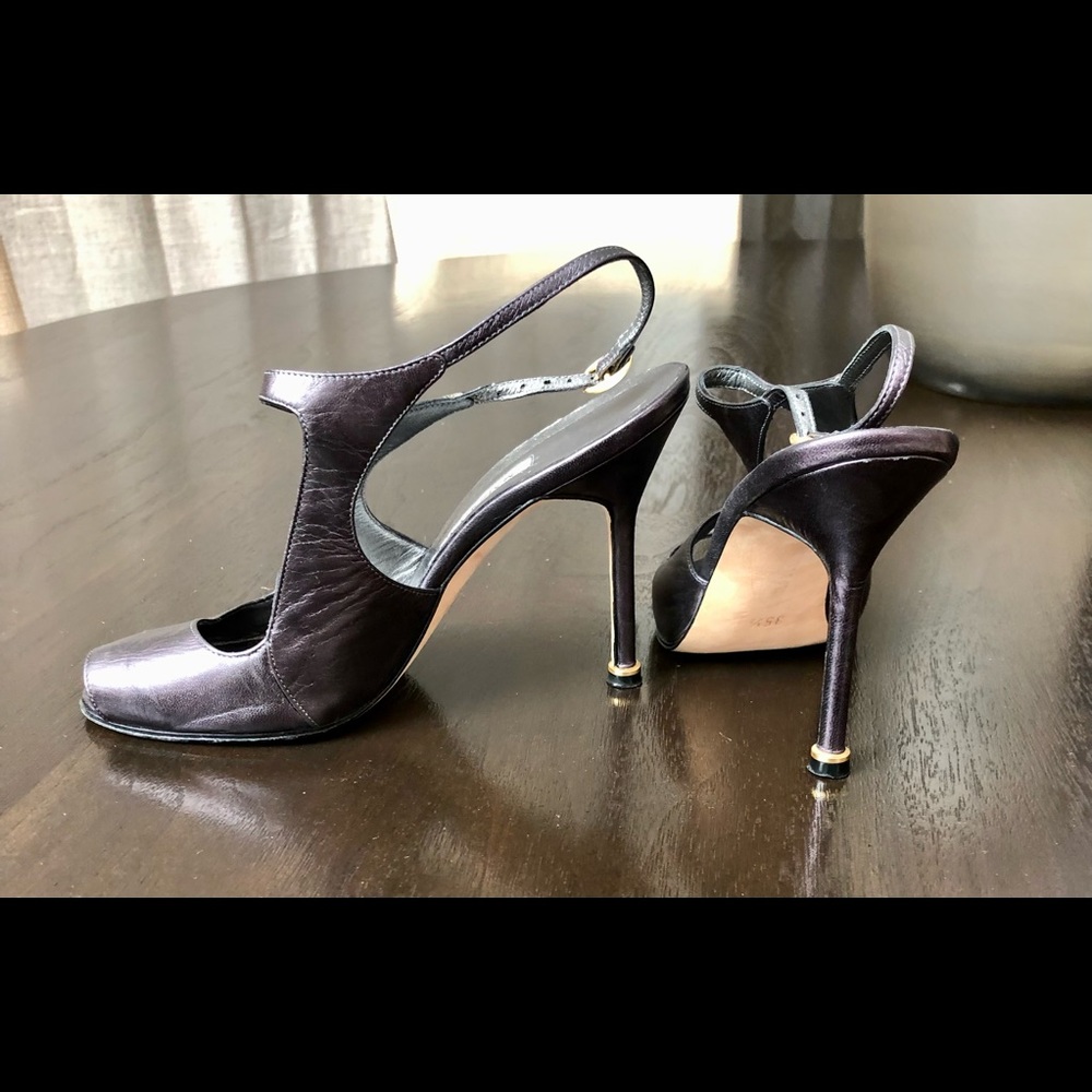 Size 6 Manolo Blahnik Purple Heels
